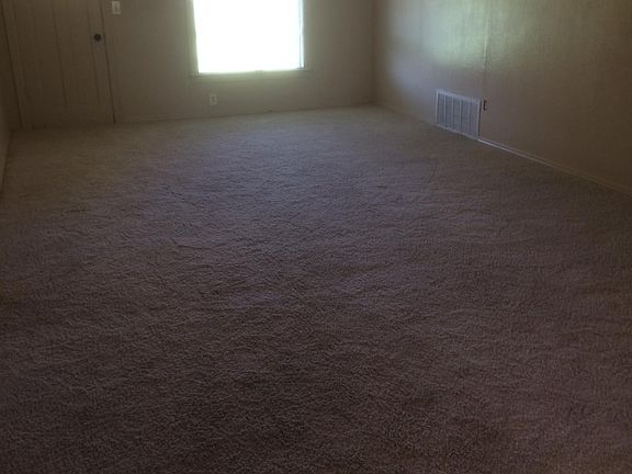 5th image of 3000 SE 34th St
