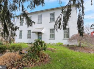 159 Center Rd, Leesport, PA 19533