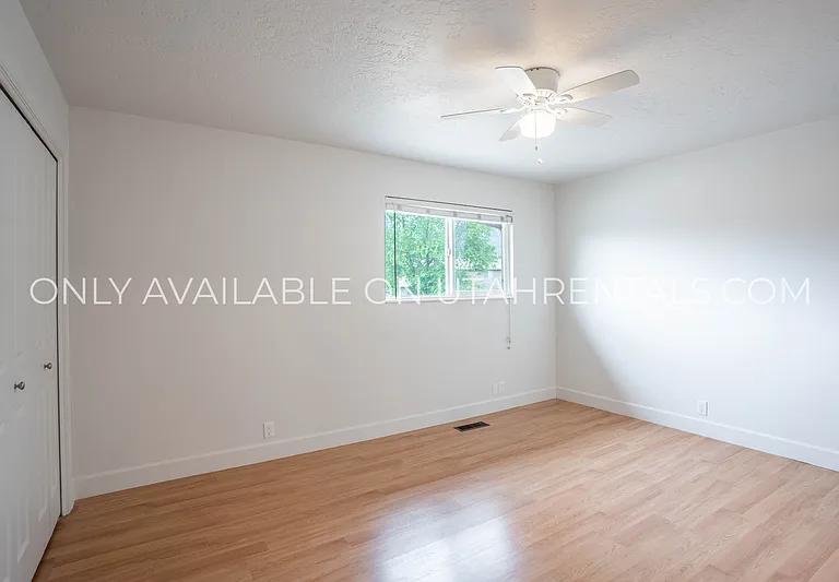 338 Cedarwood Dr — Photo 8