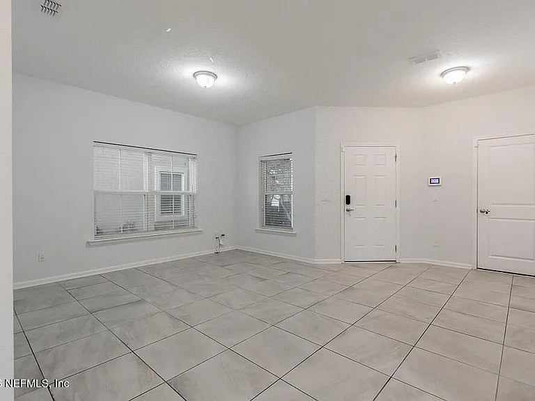 1492 Autumn Pines Dr — Photo 6