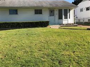 153 Grampian Rd, Saint Louis, MO 63137