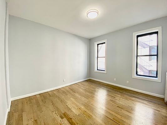 5th image of 611 W 163rd St APT 35