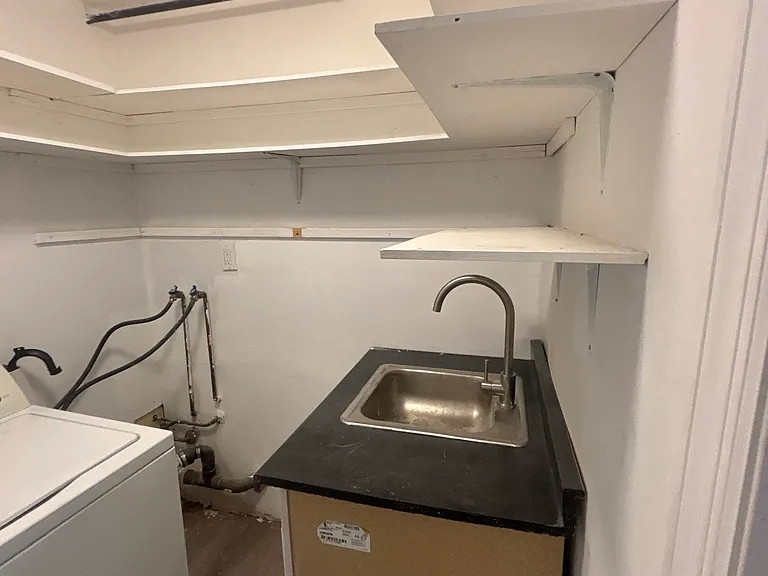 Hilton Ct — Photo 17