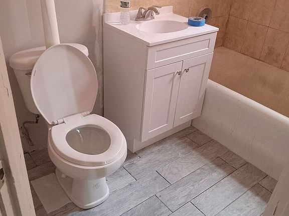 5th image of 106 Lincoln Pl #780