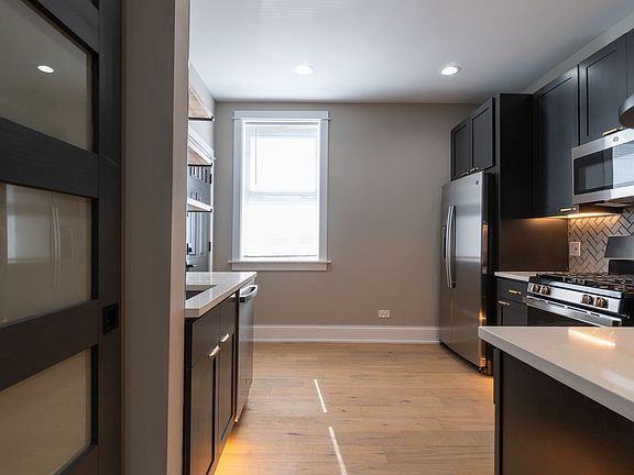 4th image of 4745 N Beacon St Suite 3S