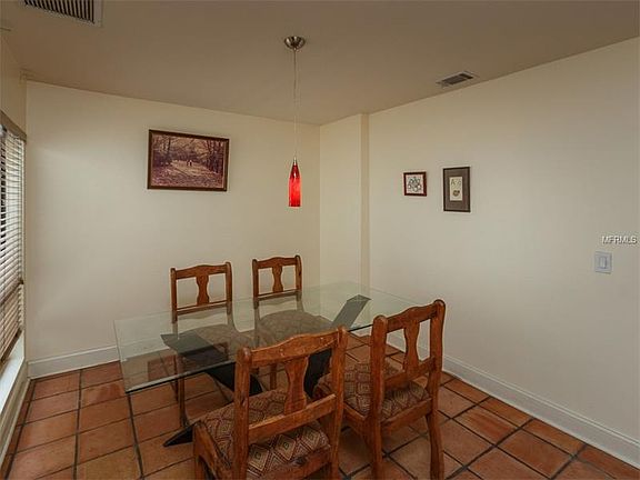 4th image of 1337 Golfside Dr