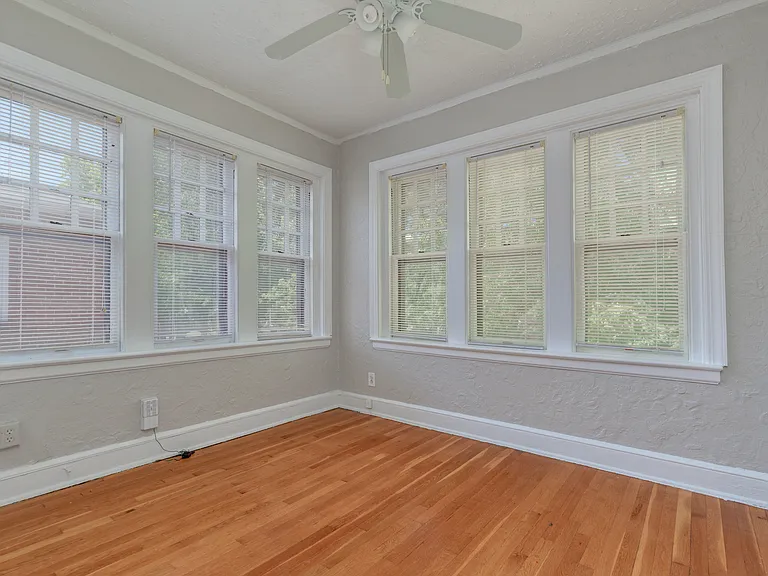 7234 Amherst Ave #2W — Photo 12