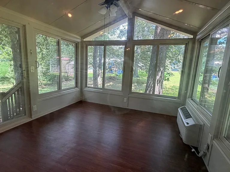 146 Celeste Ln — Photo 7