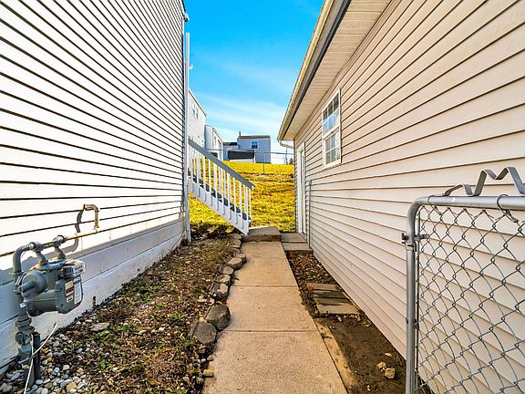 4th image of 11448 Swissvale Ct