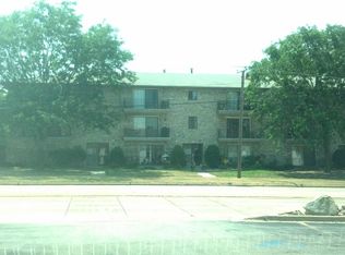 10950 Central Ave APT 2B, Chicago Ridge, IL 60415