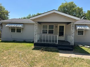 2109 Varsity Dr, Grand Prairie, TX 75051