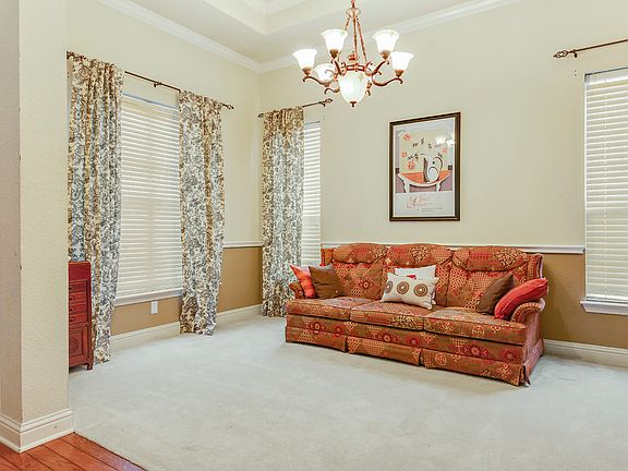 5th image of 1413 Mayflower Ln
