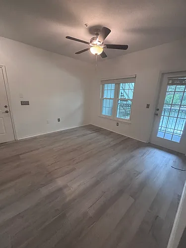 23560 Walden Center Dr Photo 1