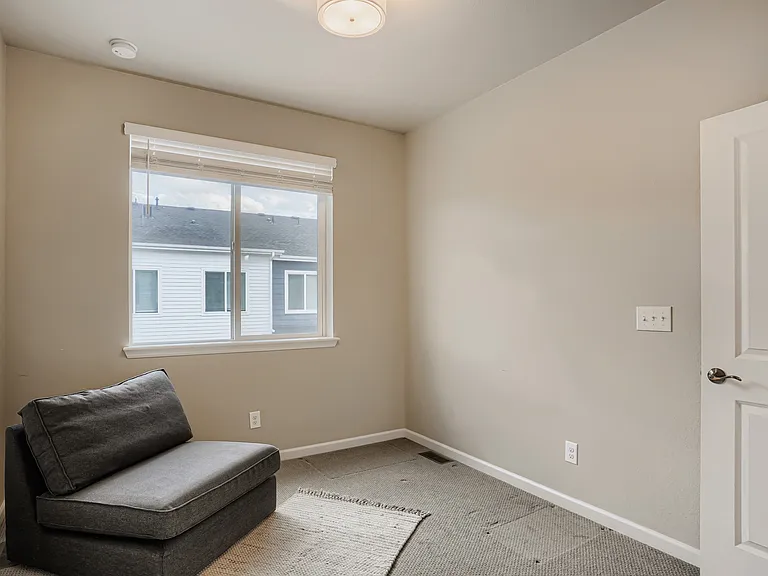 1909 S Poplar Ct — Photo 17