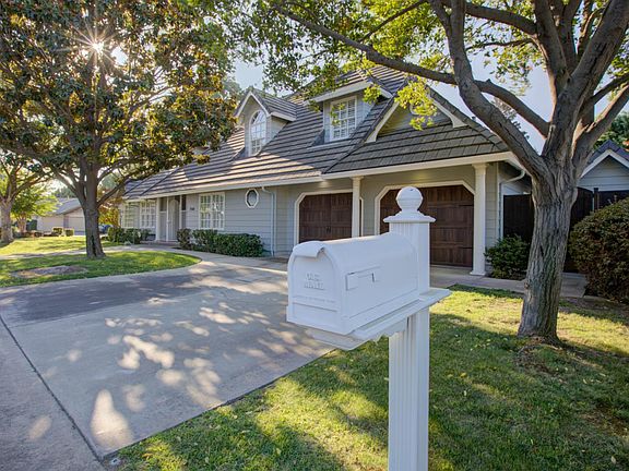 3rd image of 2500 Barola Ln