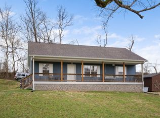 4 Badger Ln, Carthage, TN 37030
