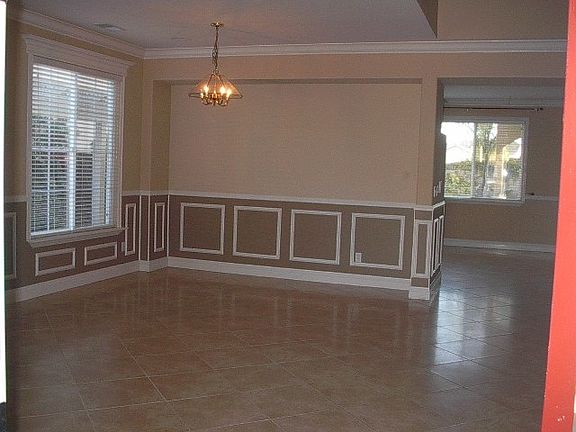 3rd image of 1664 Orinda Pl