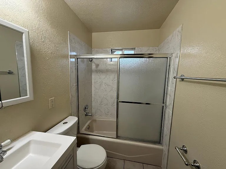 1134 Meadow Rd — Photo 7