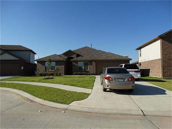 3rd image of 17834 Royal Breccia Ln