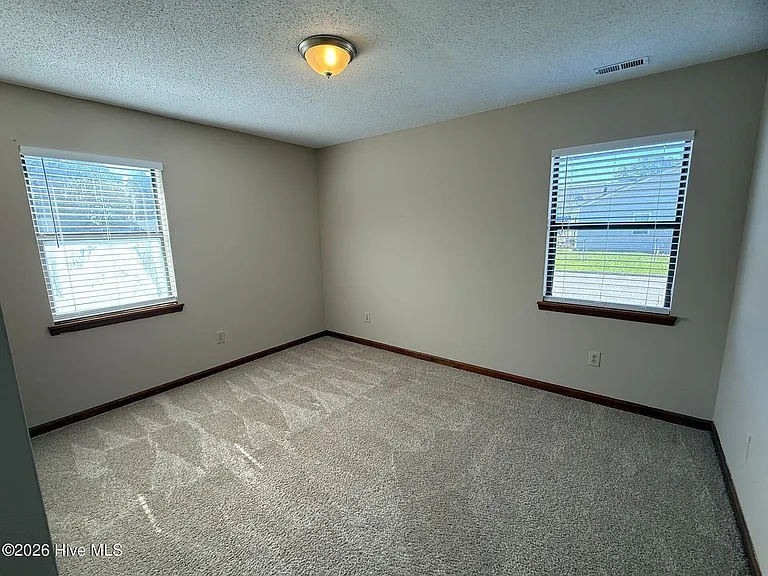 102 Pete Jones Dr #B — Photo 6