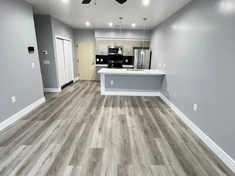 700 N Marshall St #2 — Photo 5