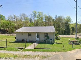 102 Rostron Ln, Clinton, TN 37716