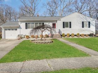 7 Deborah Pl, Oakhurst, NJ