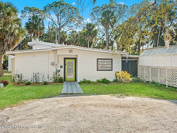 2nd image of 1524 Indian Bay Rd