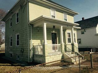 84 Broad St, Warwick, RI 02888