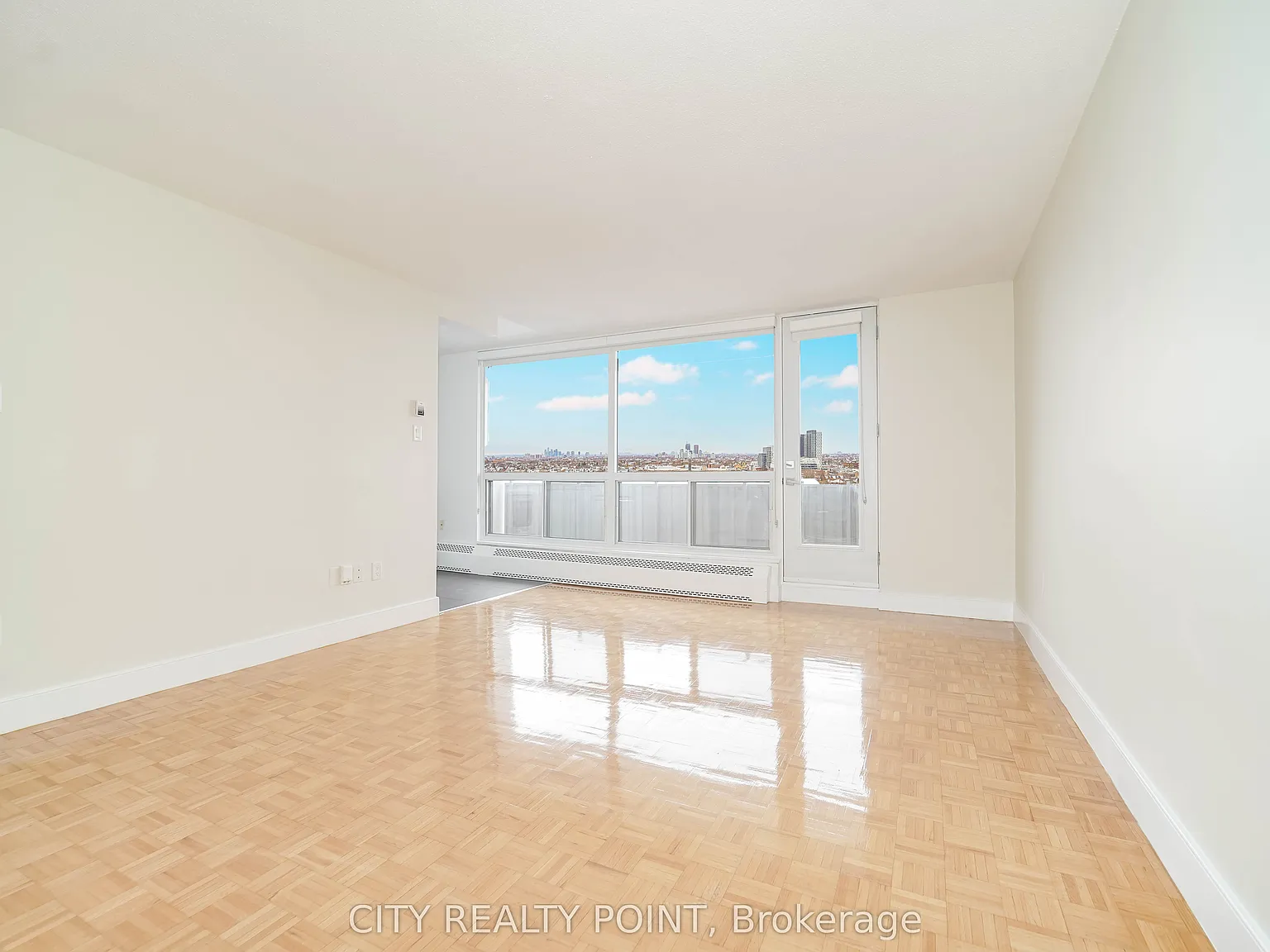 Studio, $2,095 — Photo 4