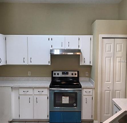 5th image of 1268 Doris St
