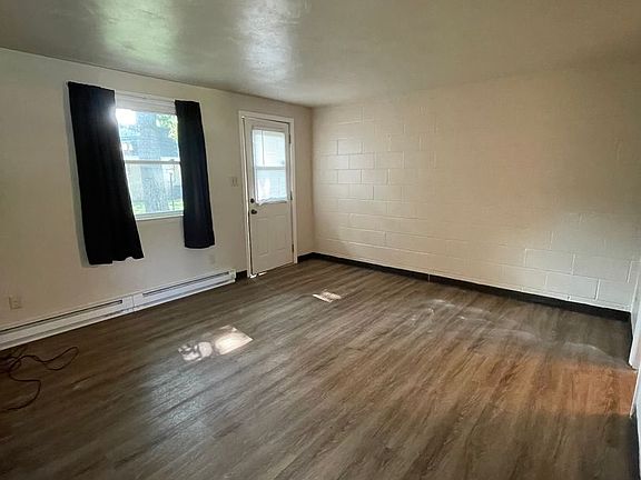 2nd image of 320 E Cherry St APT 2