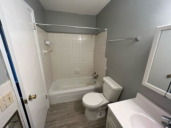 4th image of 1560 Willis Ave APT 3D