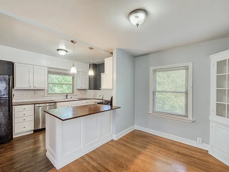 6508 Plainfield Rd — Photo 9