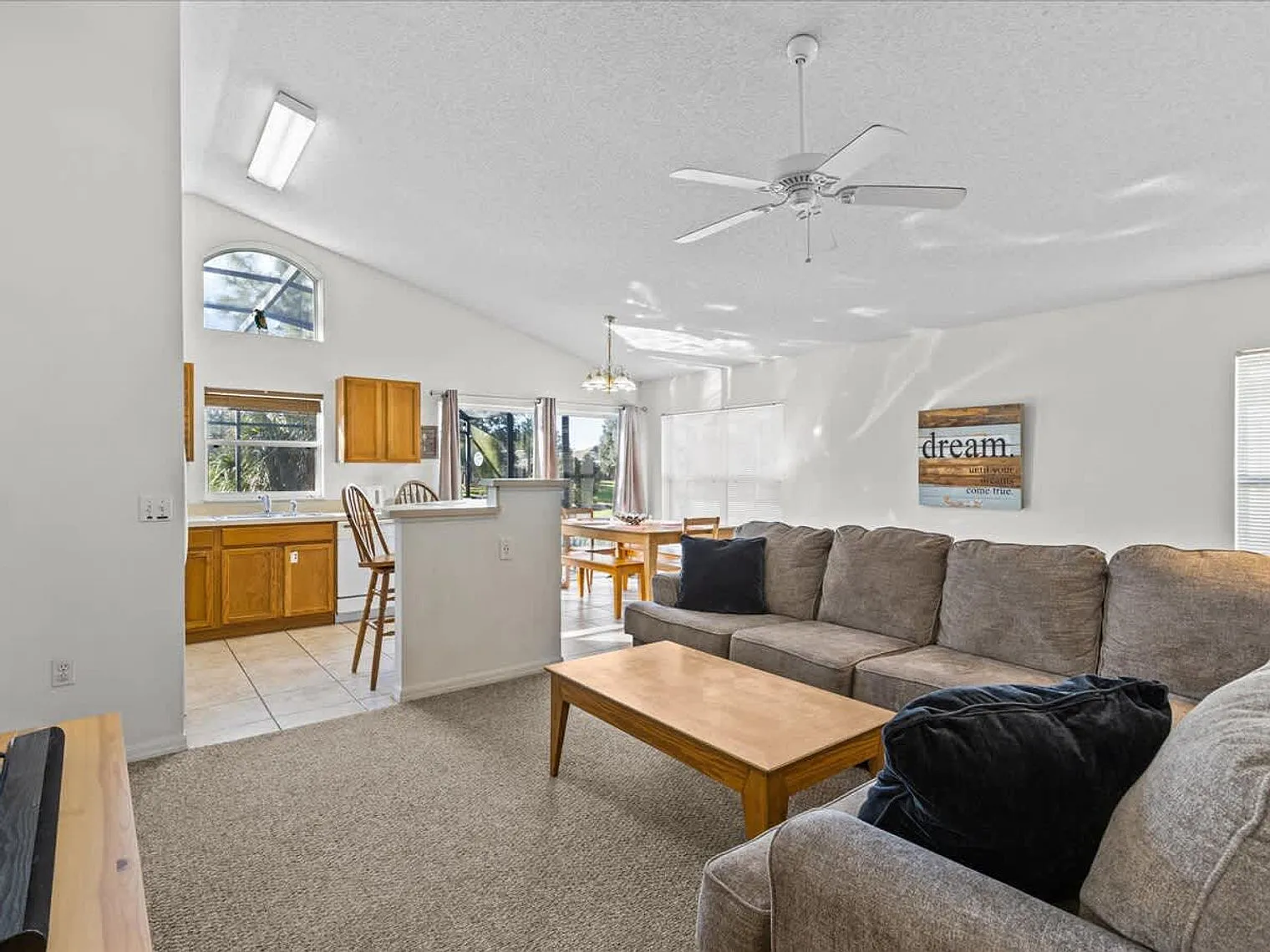 3 bed, 2.0 bath, 1119 sqft, $6,176 — Photo 1