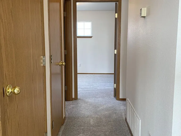 145 N 18th E #G27 — Photo 17
