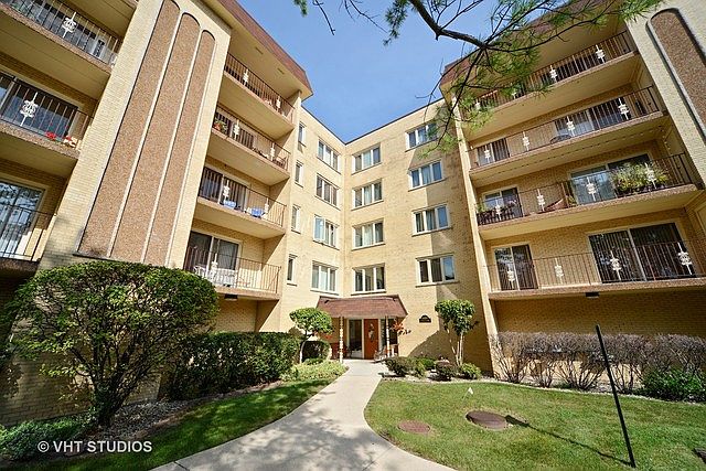 1st image of 6460 W Belle Plaine Ave APT 311