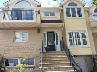 453 Father Capodanno Blvd, Staten Island, NY 10305