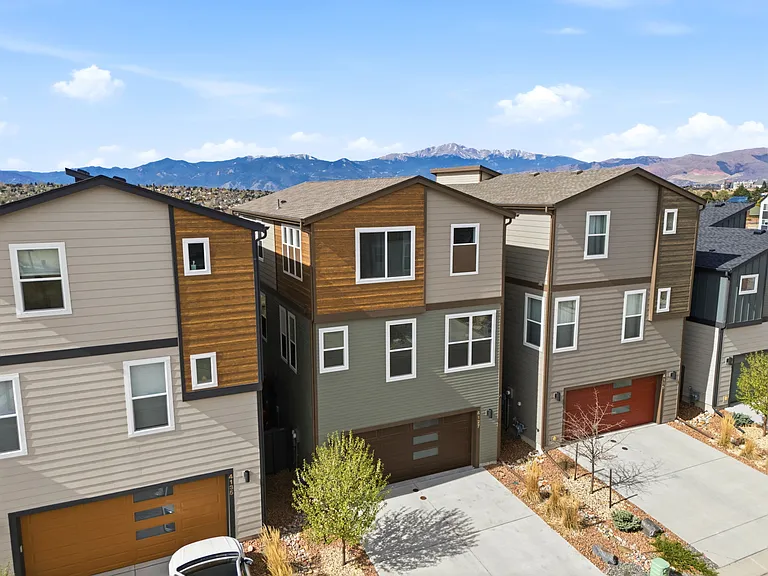 4127 Parkwood Trl — Photo 44