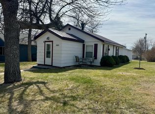 1005 6th St, Britton, SD 57430