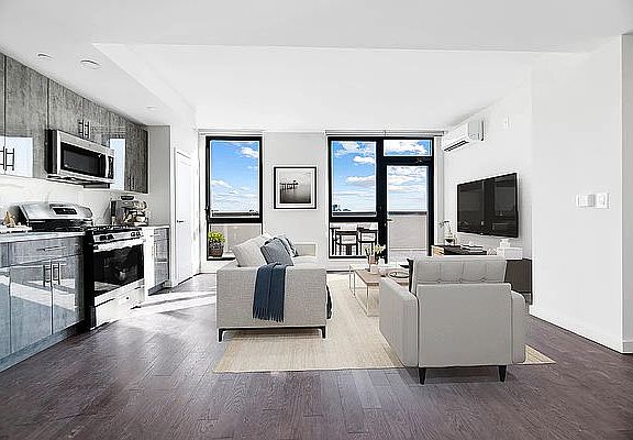 4th image of 91-09 Roosevelt Ave #712