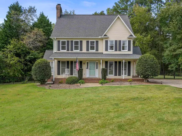 901 Huntington Rd, Easley, SC 29642