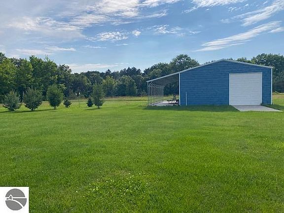3rd image of 1612 Blackford Blvd