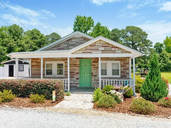 4386 Highway #301E, Four Oaks, NC 27524