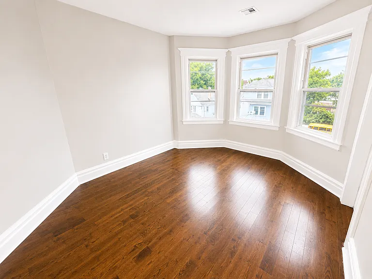 61 Stuyvesant Ave #3 — Photo 5