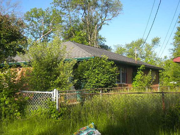 4th image of 767 Lilac Ave