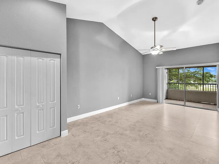 2881 N Oakland Forest Dr #105 — Photo 19