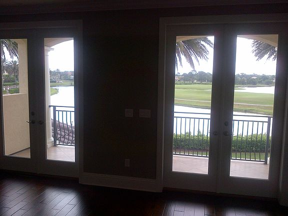 4th image of 692 Promenade Pointe Dr