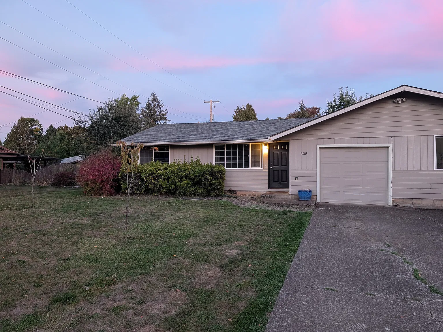 2 bed, 900 sqft, $2,100 — Photo 1