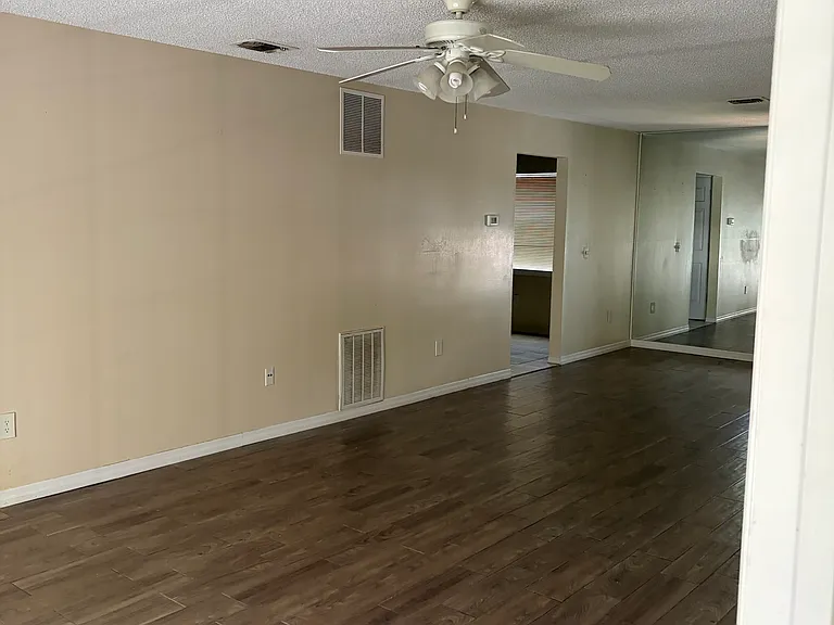 4210 Clubside Dr — Photo 21